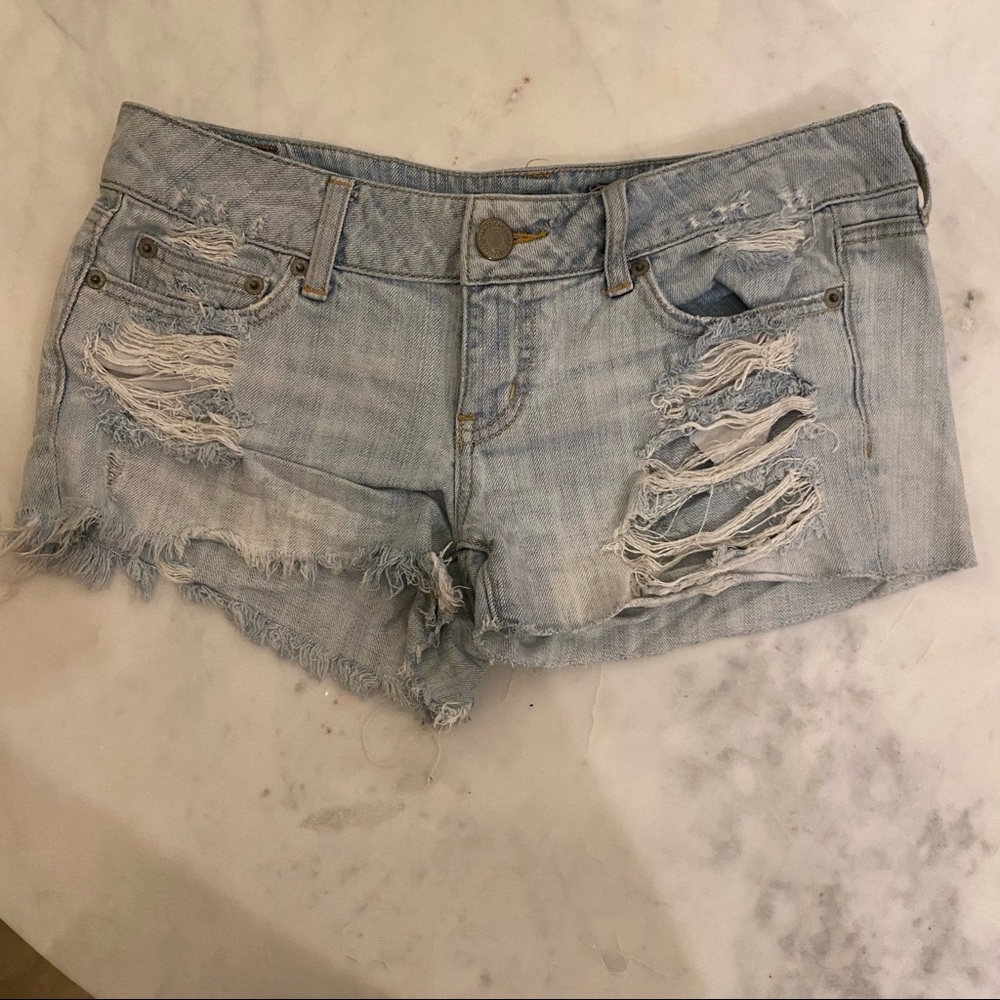 American Eagle distressed cutoff shorts